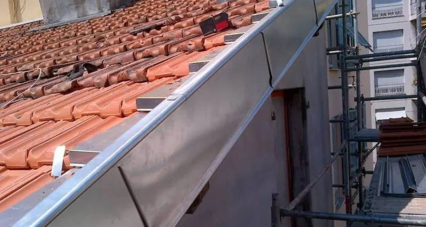 Installation de gouttière